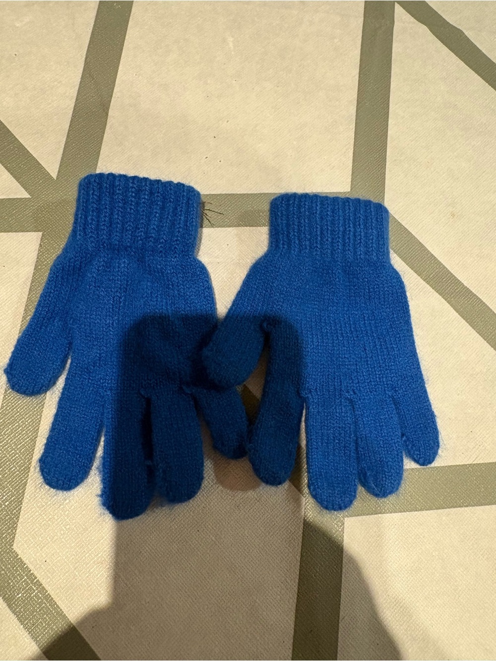 free with purchase Bright Blue Knit Gloves